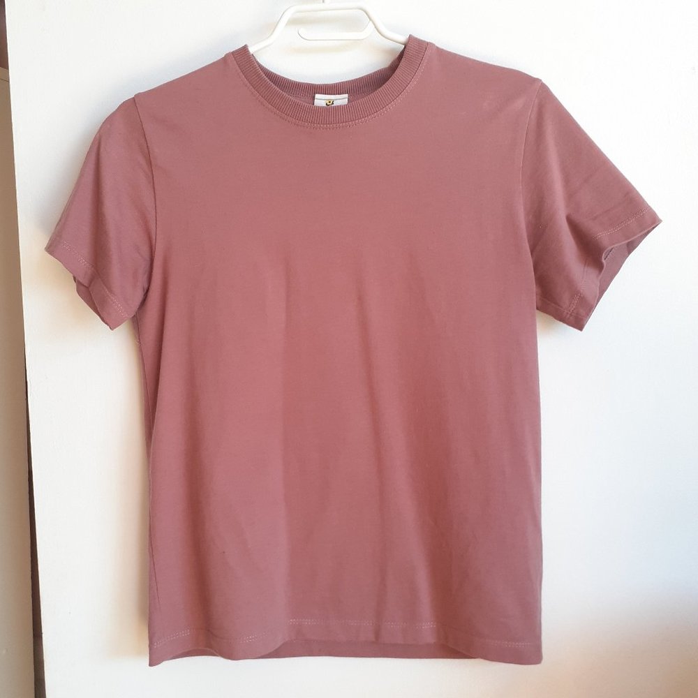 KOTN | Essential heavyweight cotton crewneck t-shirt in Dusty Rose pink. Size XS